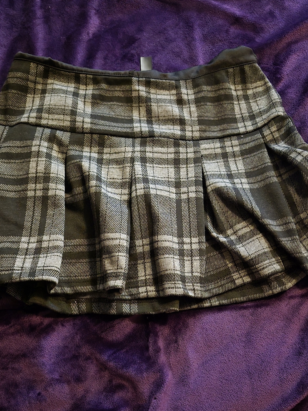 Zumiez (LunaChix) Plaid Pleated Mini Skirt in Grey And Black